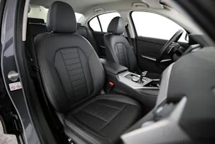BMW 320d xDrive SAG