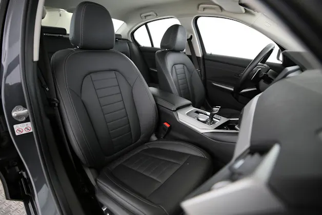 BMW 320d xDrive SAG