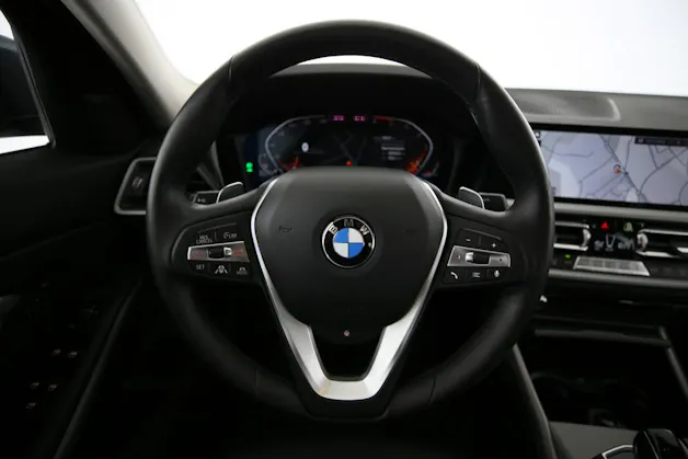 BMW 320d xDrive SAG