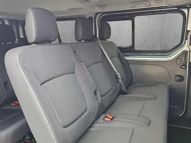NISSAN Primastar Kombi 3.0 t L2 H1 2.0 dCi 170 Tekna 9P