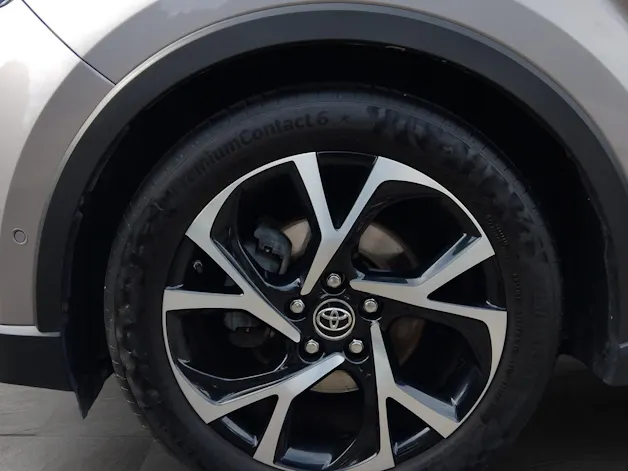 Toyota C-HR 1.8 VVTi HSD Style