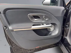 MERCEDES-BENZ GLB 220 4matic