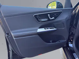 MERCEDES-BENZ GLC 200 AMG Line 4matic