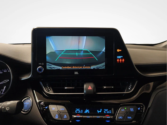 immagine del veicolo TOYOTA C-HR