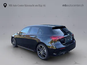 MERCEDES-BENZ A 200 AMG Line