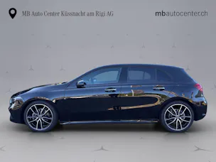 MERCEDES-BENZ A 200 AMG Line