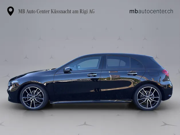 MERCEDES-BENZ A 200 AMG Line