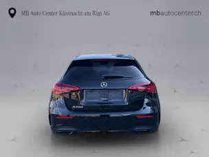 MERCEDES-BENZ A 200 AMG Line