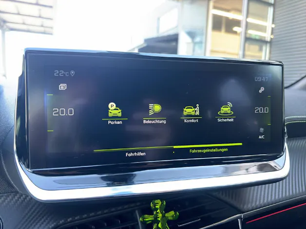 PEUGEOT 208 1.2 PureTech 130 GT Line