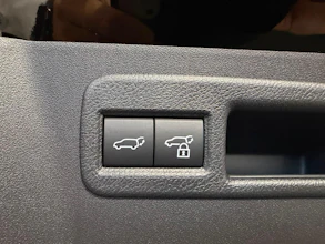 https://vehicle.imgix.net/4446159/59262144-90df-4b94-972d-258c58d632b7.jpeg
