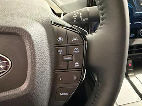 https://vehicle.imgix.net/4446159/a93fff8b-aaba-415b-92f8-798d46a29e7a.jpeg