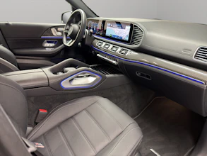 https://vehicle.imgix.net/4446197/9d5b7ad5-e5f3-4b18-90cd-917419126406.jpg