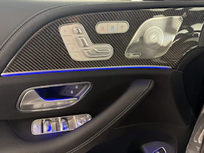 https://vehicle.imgix.net/4446197/f1eb3b57-8bb1-4da6-95ac-1a6c3344f077.jpg