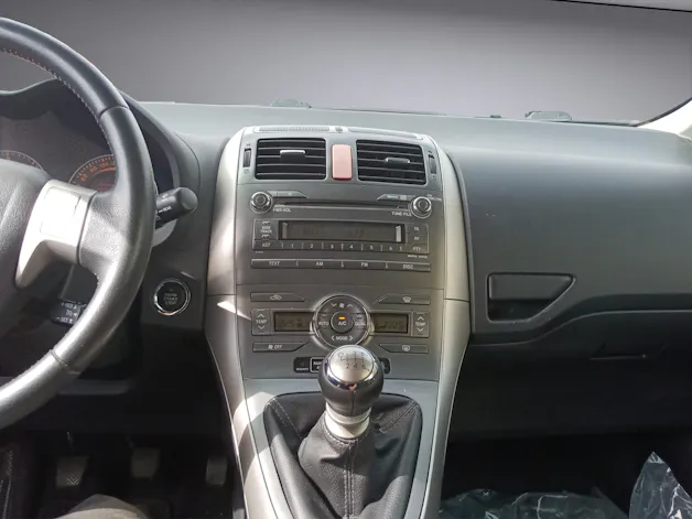 Toyota Auris 2.2 D-4D Linea Sol Premium