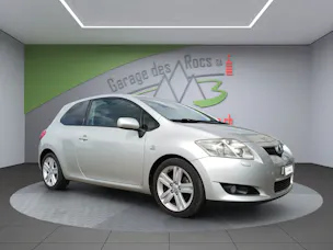 Toyota Auris 2.2 D-4D Linea Sol Premium