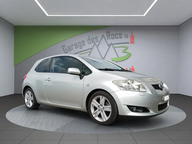 Toyota Auris 2.2 D-4D Linea Sol Premium