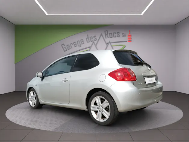 Toyota Auris 2.2 D-4D Linea Sol Premium
