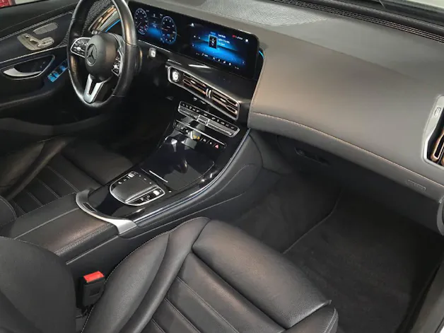 MERCEDES-BENZ EQC 400 AMG Line 4Matic