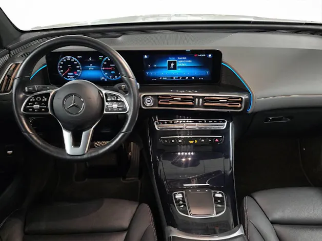 MERCEDES-BENZ EQC 400 AMG Line 4Matic