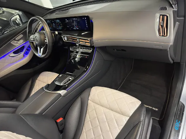 MERCEDES-BENZ EQC 400 AMG Line 4Matic