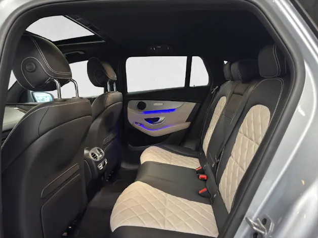MERCEDES-BENZ EQC 400 AMG Line 4Matic