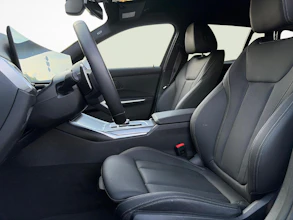 https://vehicle.imgix.net/4446231/5762f69a-96c9-4bbf-b25e-cb2678477de1.jpg