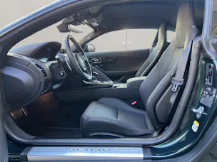 Jaguar F-Type Coupé 2.0 R-Dynamic Black 300PS