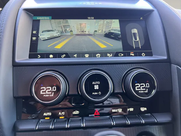 Jaguar F-Type Coupé 2.0 R-Dynamic Black 300PS