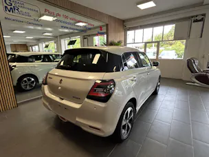 Suzuki Swift 1.2 Compact Top Hybrid
