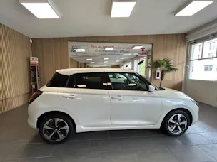 Suzuki Swift 1.2 Compact Top Hybrid