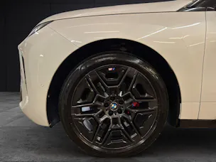 BMW iX xDrive60