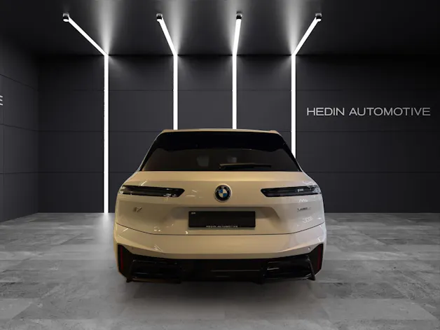 BMW iX xDrive60