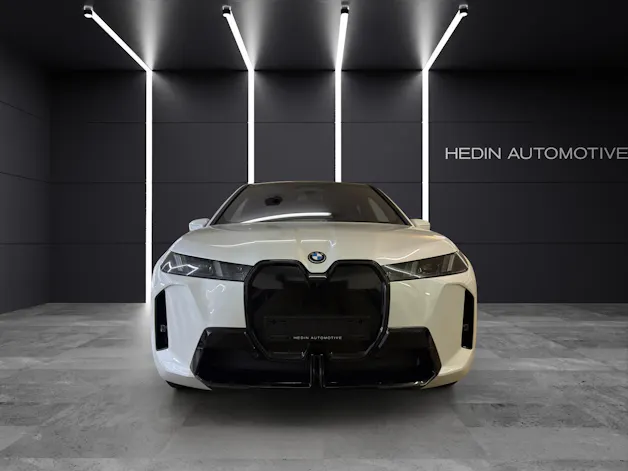 BMW iX xDrive60