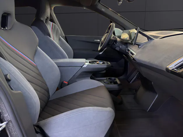 BMW iX xDrive60