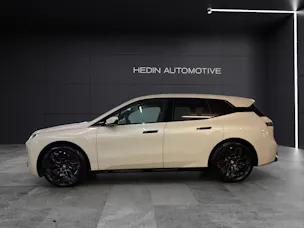 BMW iX xDrive60