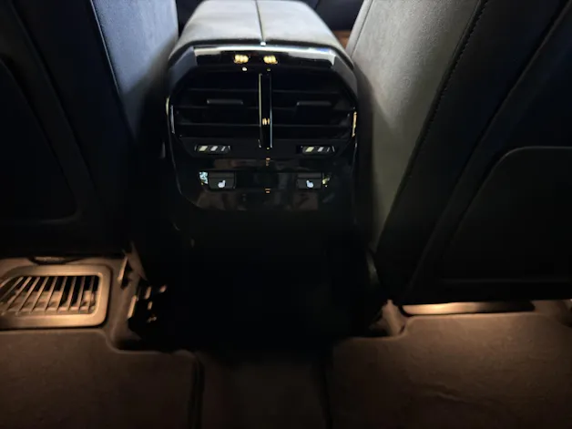 BMW iX xDrive60