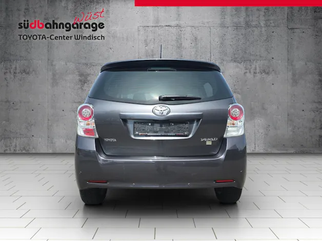 Toyota Verso 1.8 VVT-i Luna Family 5P