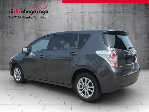 Toyota Verso 1.8 VVT-i Luna Family 5P