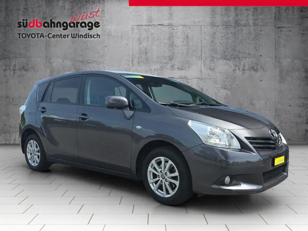 Toyota Verso 1.8 VVT-i Luna Family 5P
