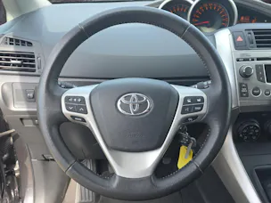 Toyota Verso 1.8 VVT-i Luna Family 5P