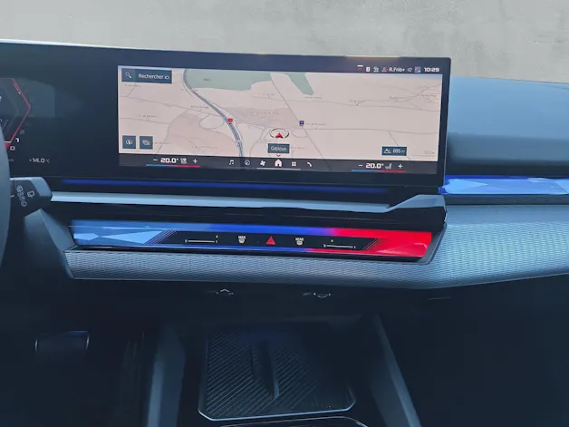 BMW M5 xDrive Touring (CH) * Individual Storm Bay *