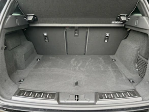 https://vehicle.imgix.net/4446370/9c48e4f1-9866-4300-9167-8be1b9f5f8ea.jpg