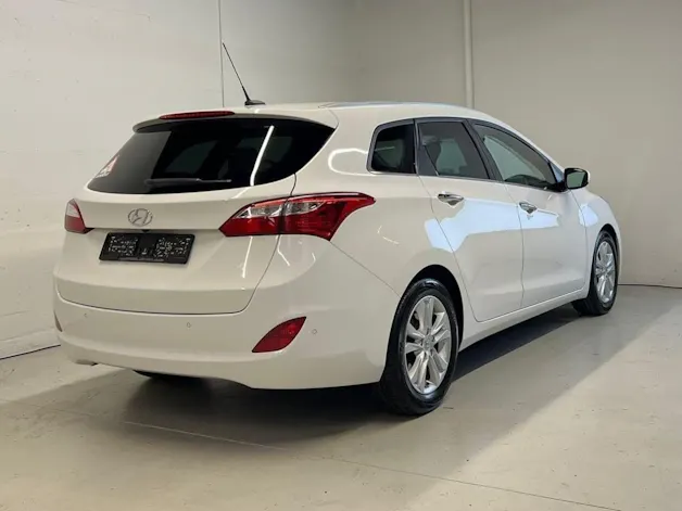 HYUNDAI i30 sw 1.6 GDi Go