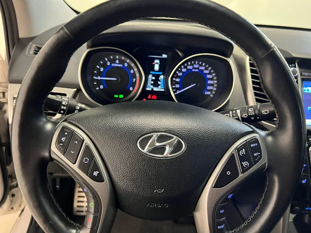 HYUNDAI i30 sw 1.6 GDi Go