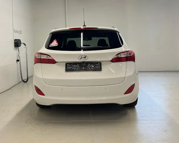 HYUNDAI i30 sw 1.6 GDi Go