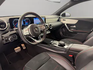 MERCEDES-BENZ A 180 Night Star AMG Line