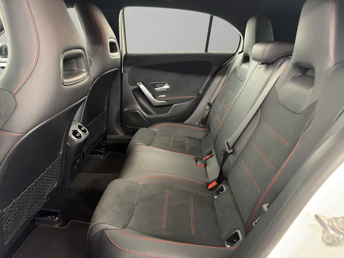 image du véhicule MERCEDES-BENZ A 180