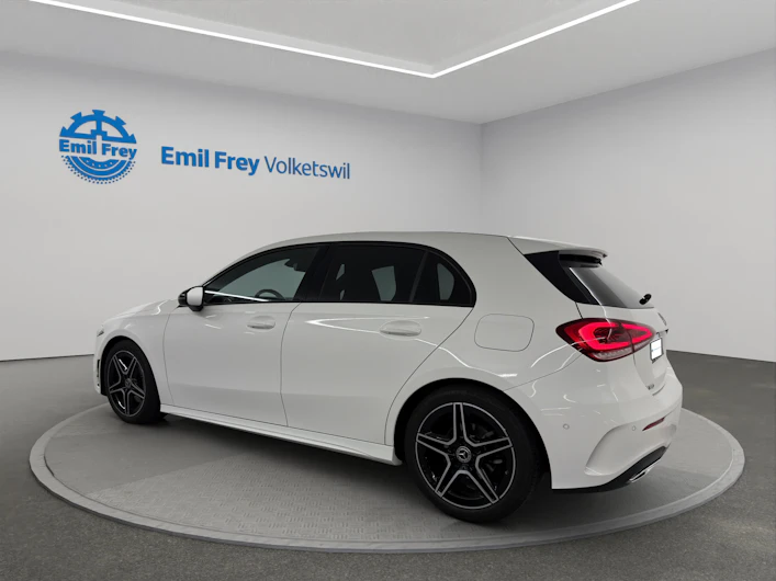 image du véhicule MERCEDES-BENZ A 180