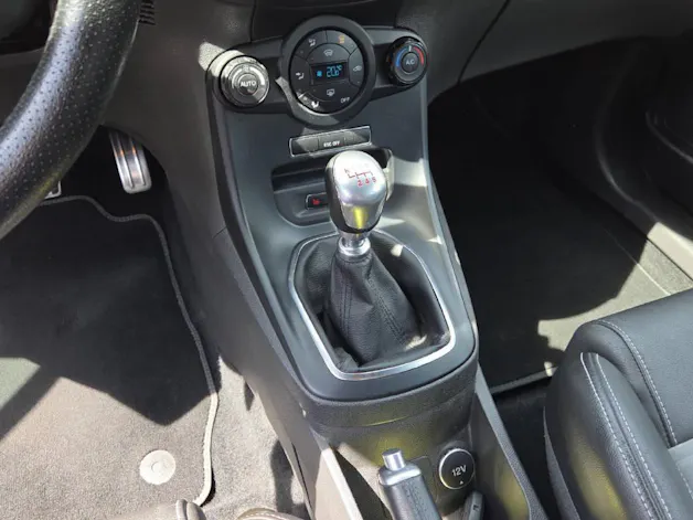 FORD Fiesta 1.6 EcoB ST-2