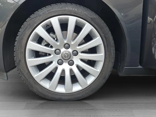 OPEL Insignia Sports Tourer 1.6 T Edition
